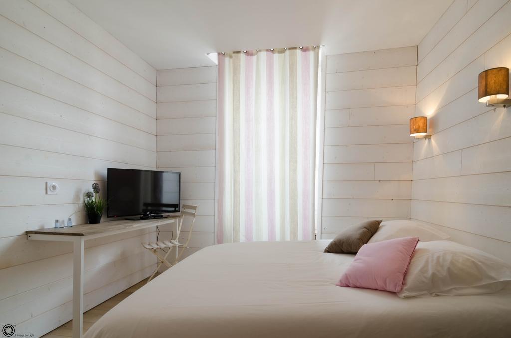 Hotel De La Gare Bayonne Bilik gambar